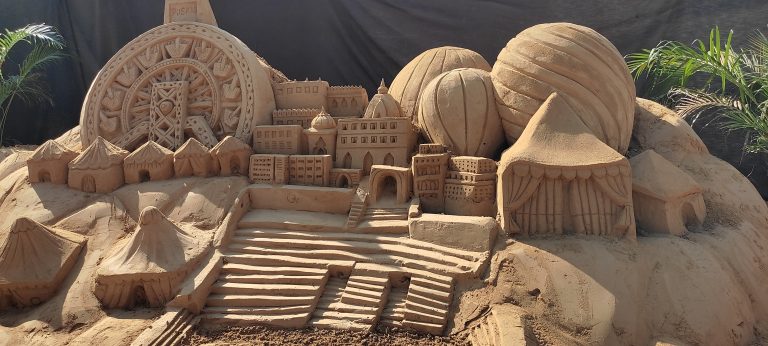 Read more about the article The man behind Pushkar’s Sand Art: Ajay Rawat